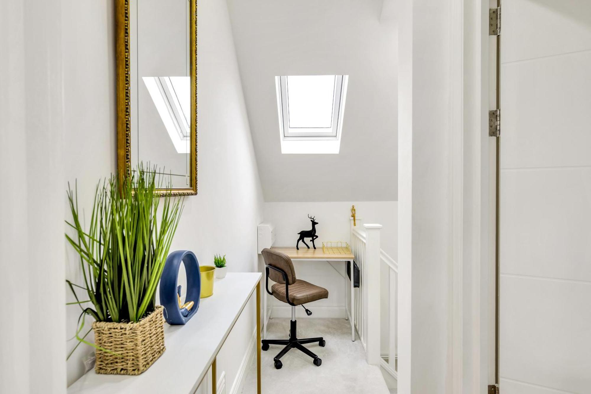 Apartment Lux 5 Occupancy Flat Free Parking & Views London